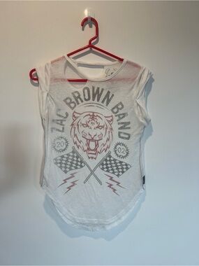 Trunk Ltd. Zac Brown Band White Graphic Tee with Tiger Print small